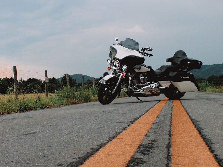 Photo "How to lower motorcycle insurance premiums"