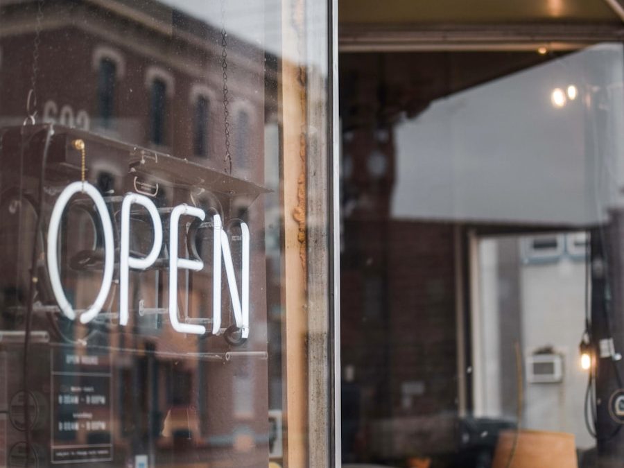 Photo Ways small businesses can save on insurance in 2025