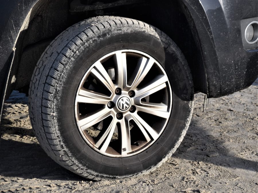 Photo "Is It Safe to Drive With a Temporary Spare Tire—and Are You Insured?"